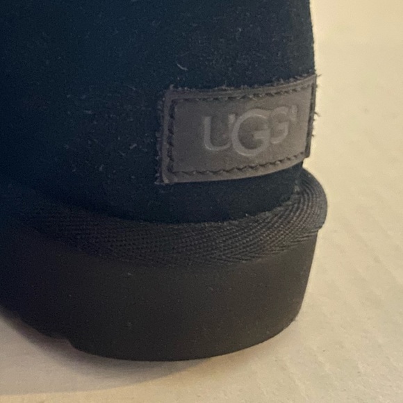 Black Short Ugg Boots - Picture 9 of 9